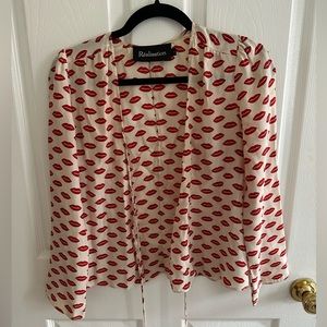 Realisation par silk shirt